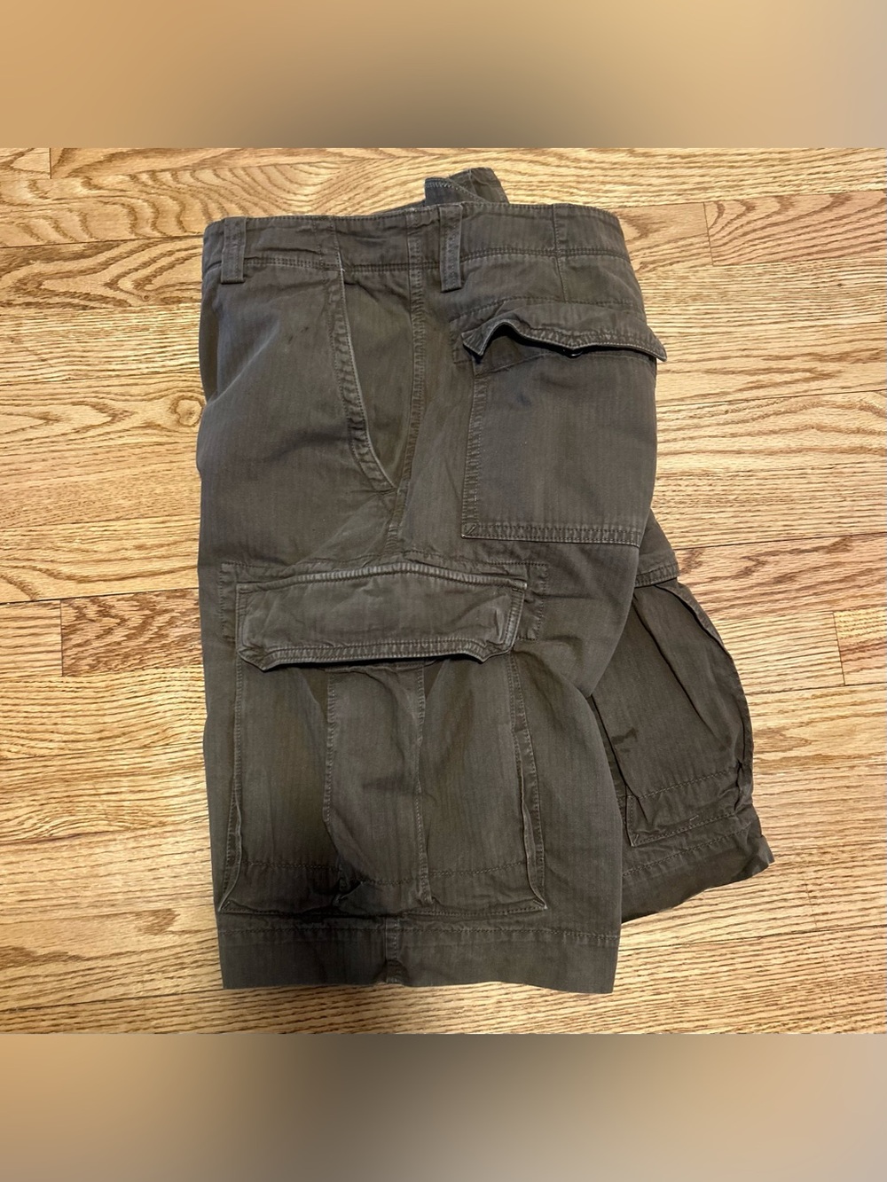 Shorts - Picture 3 of 5